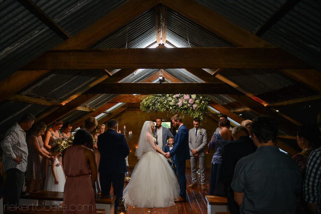 Read more about the article Top 10 Wedding photos – Wedding Ceremony (Inside)