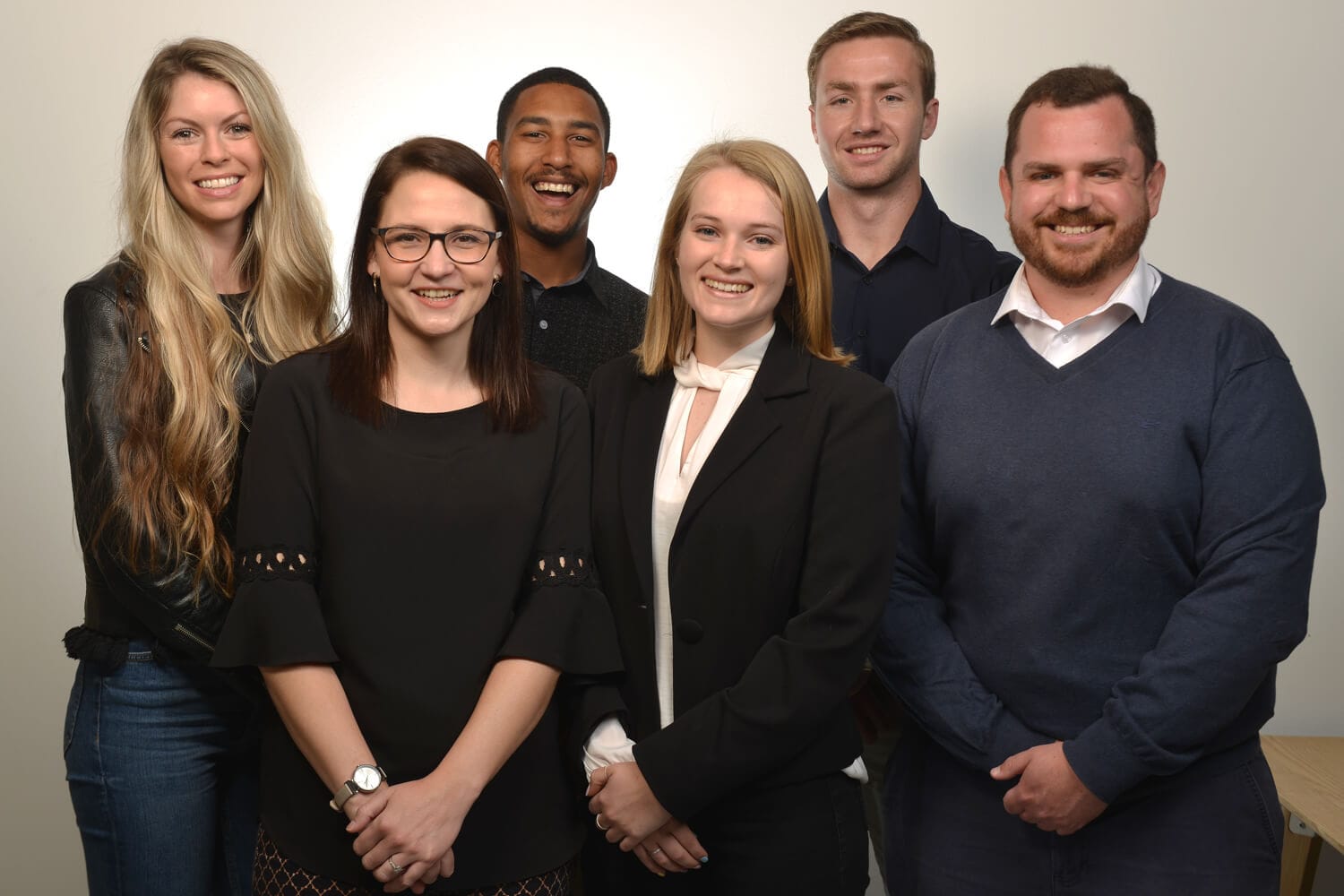 Read more about the article Corporate headshots for Grapehub