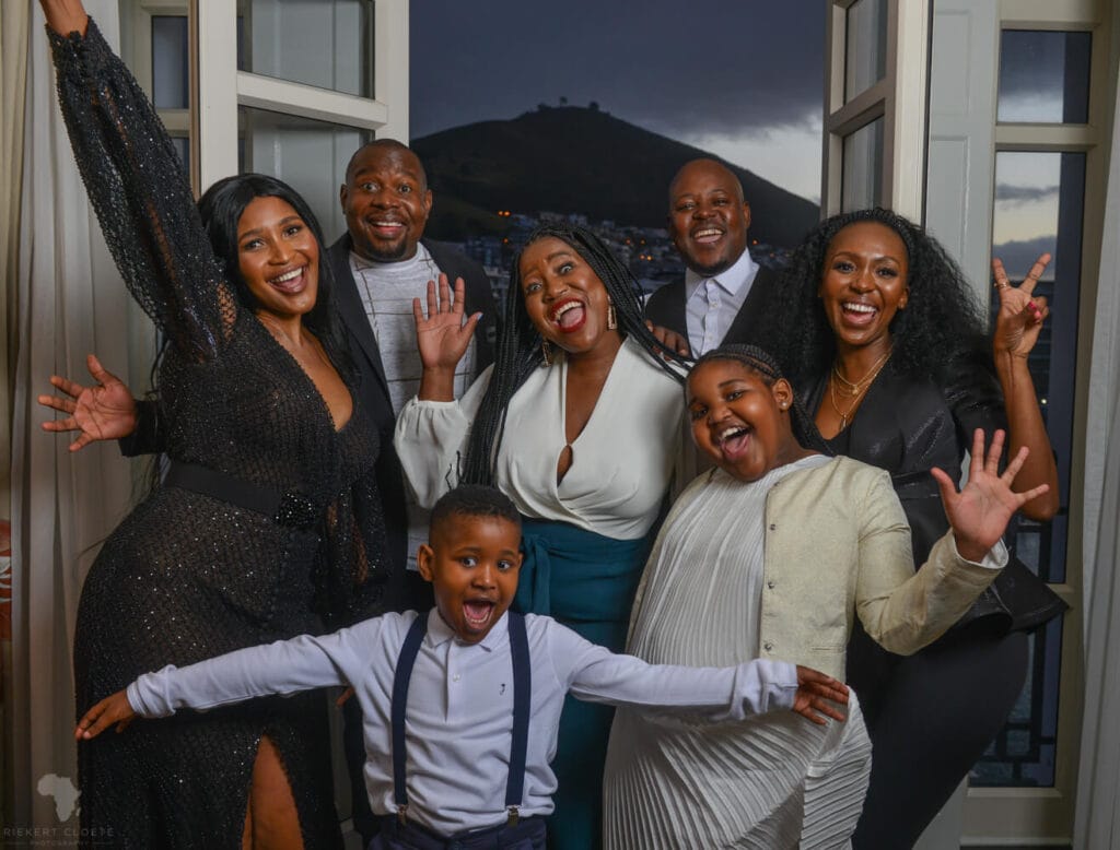Cape Town Cape GRace family shoot showing a group family photo