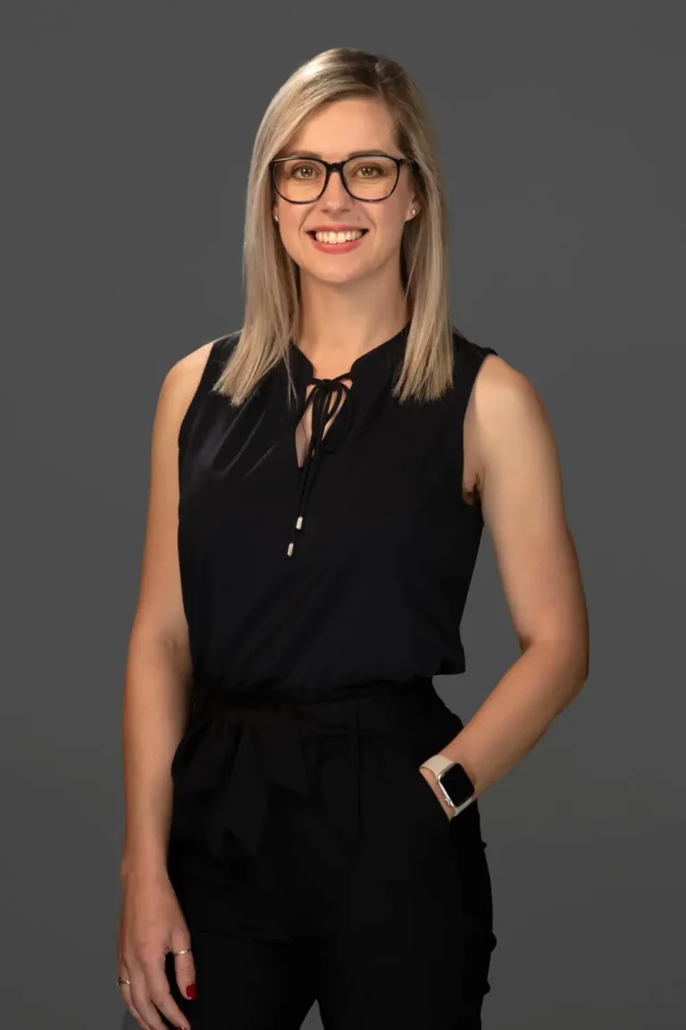 office photography headshot vertical 1