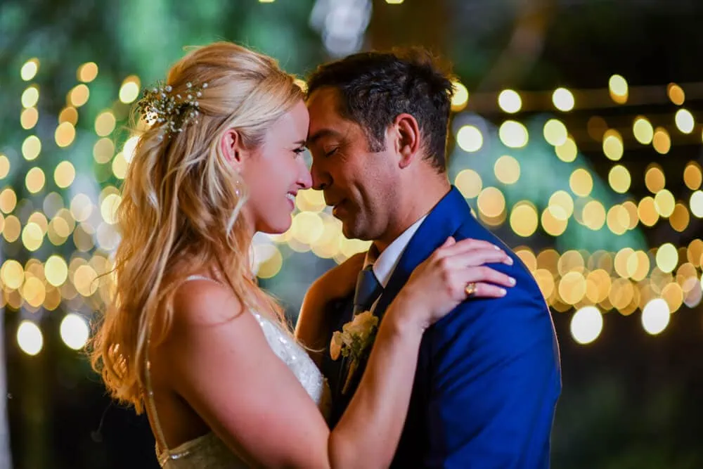 bride groom close portrait fairy lights mont pellier