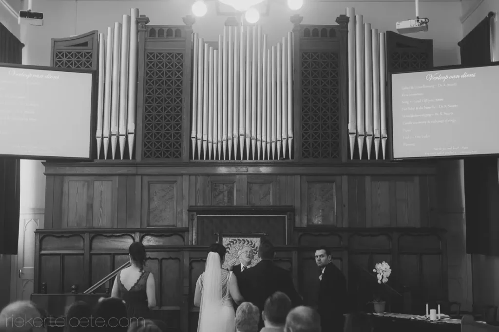 dutch reformed church pipe organ couple altar ceremony