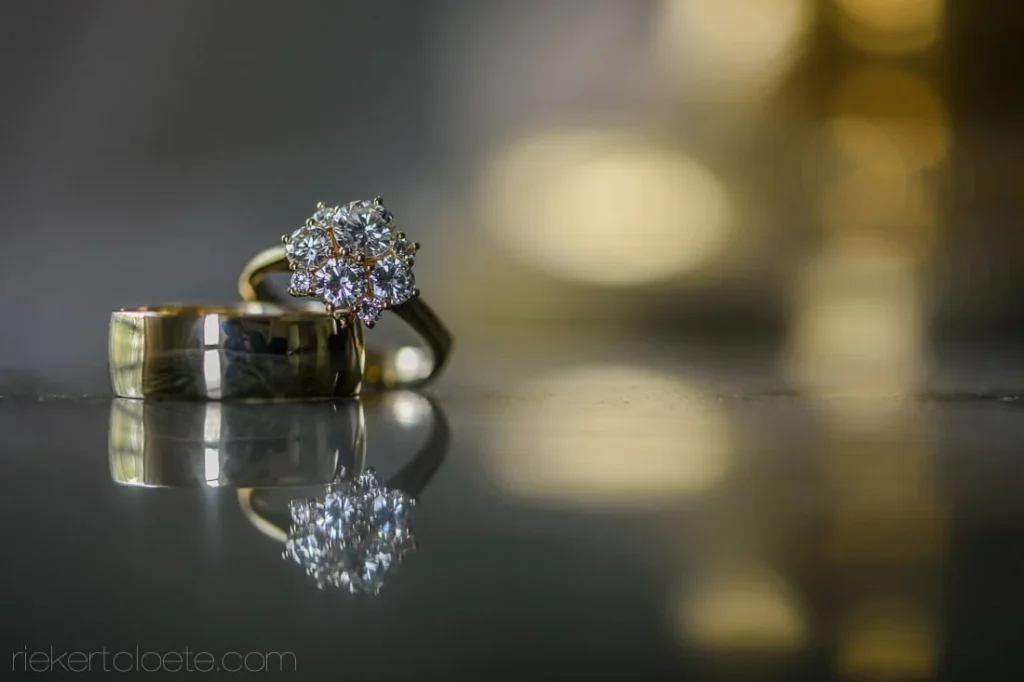 gold diamond cluster ring plain gold wedding band