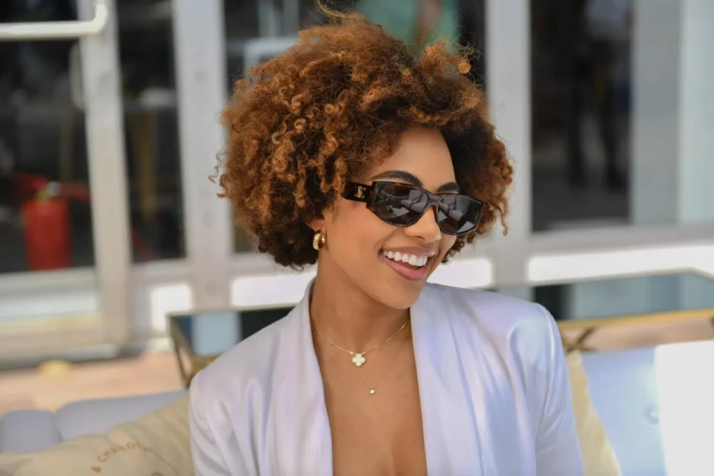 Woman, cheerful sunglasses — Cape Town