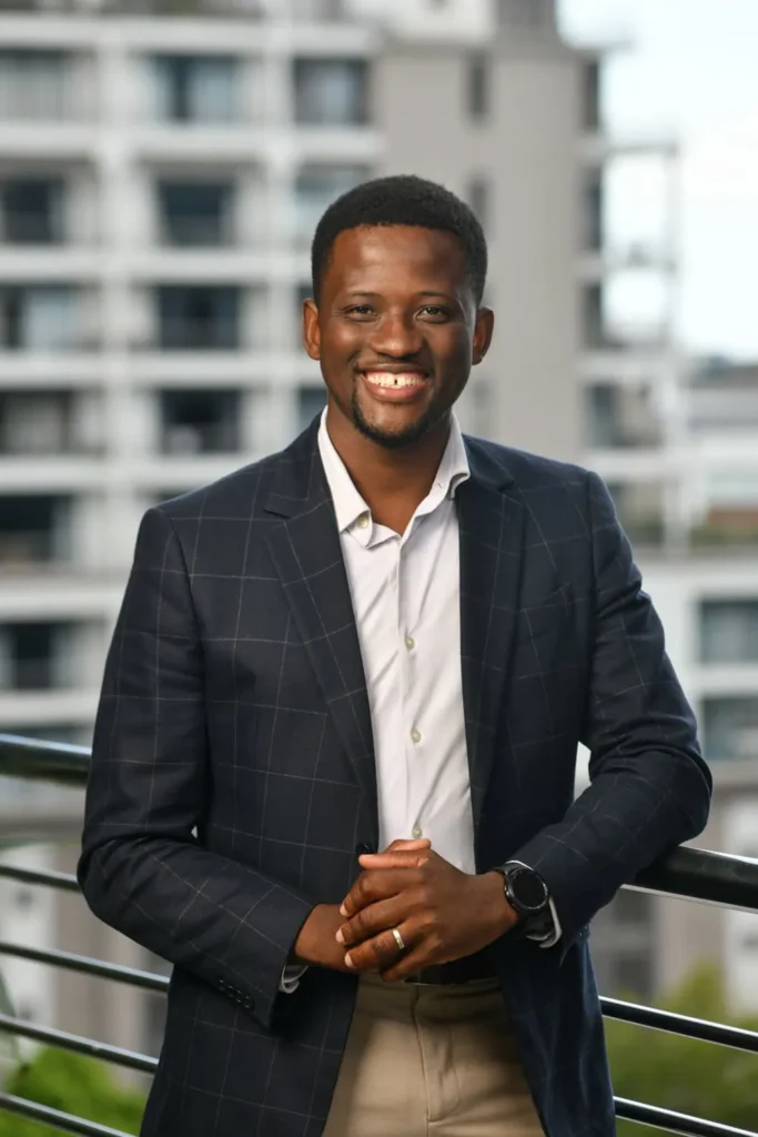 headshot photographer cape town outdoor 27 man warm smile