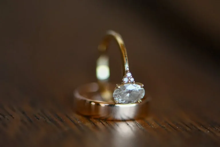 overberg oval diamond ring yellow gold bands