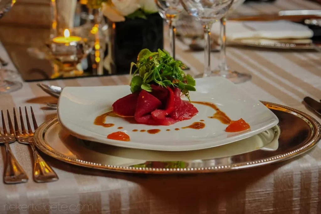 tuna tartare starter gold charger plate